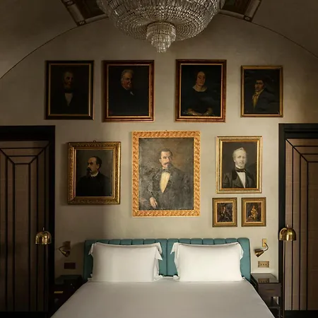 Palazzo Shedir - The Leading Of The World